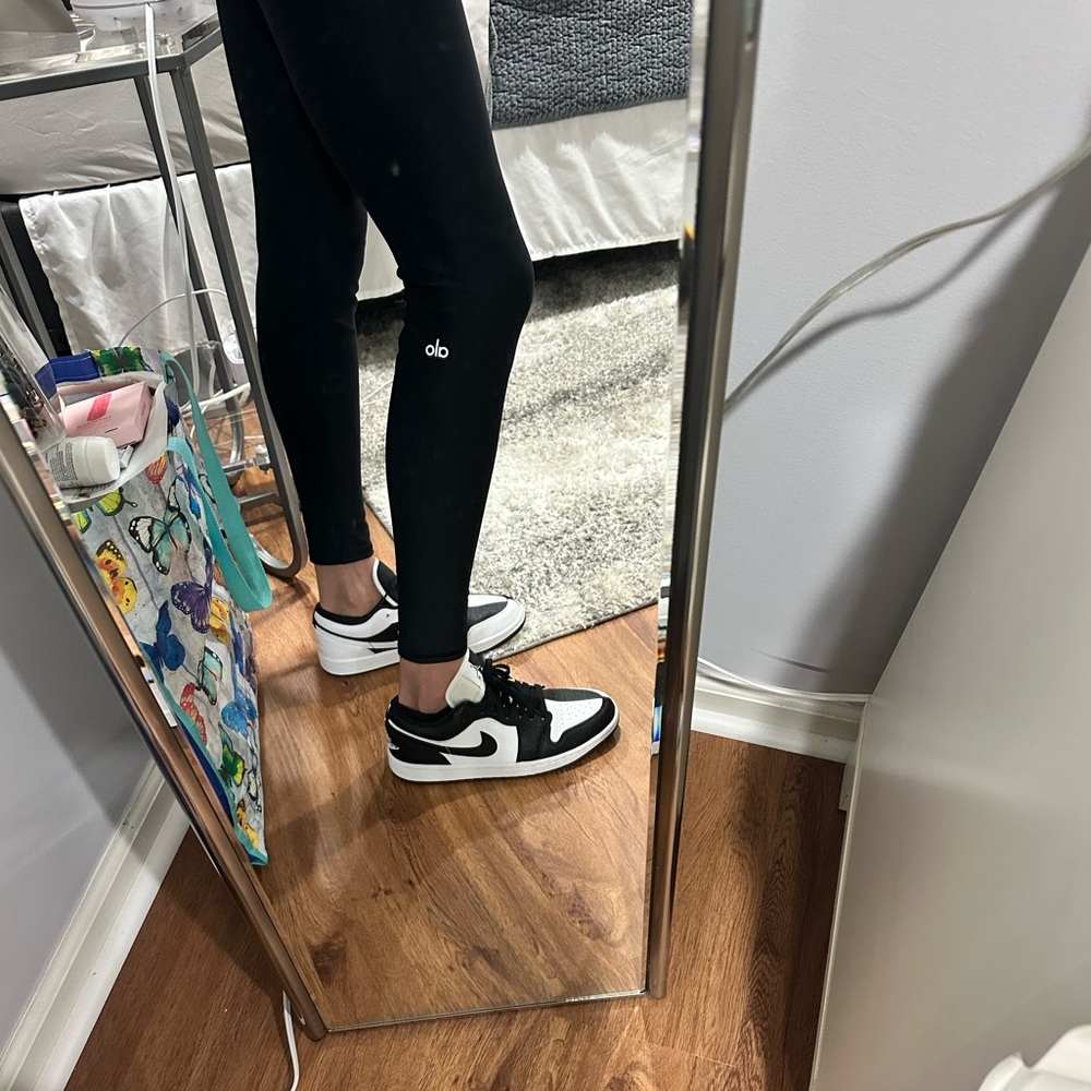 Nike Air Jordan 1 Low SE Homage split. Worn once